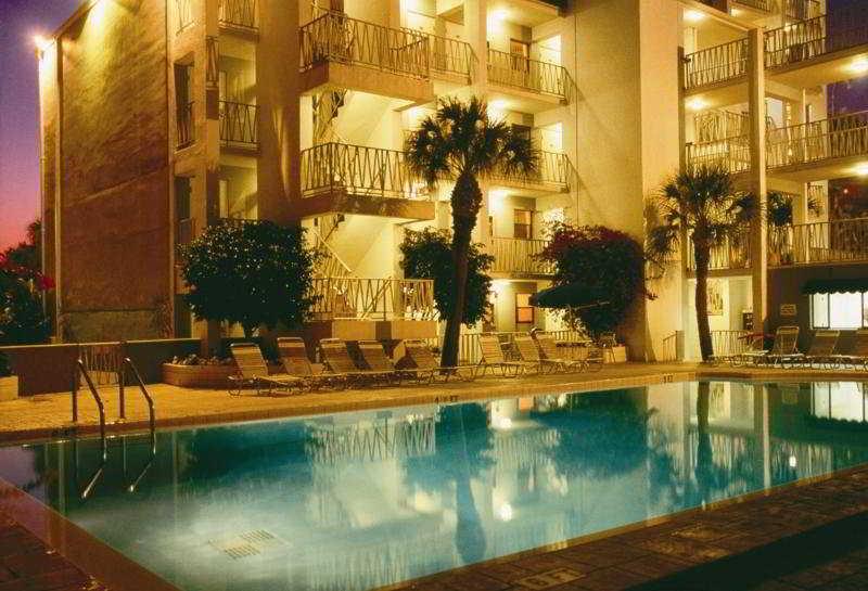 Alden Suites - A Beachfront Resort St. Pete Beach Exteriör bild