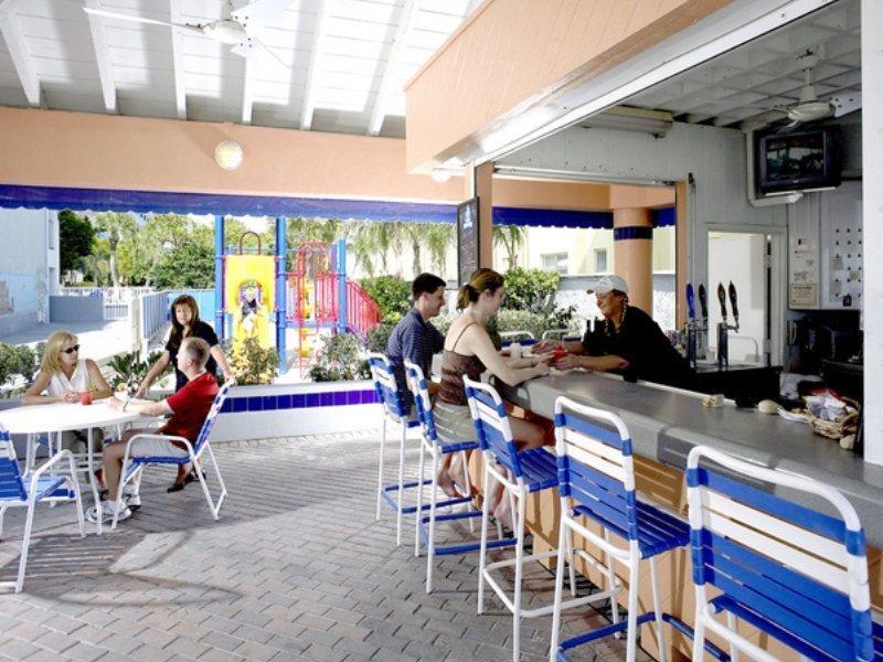 Alden Suites - A Beachfront Resort St. Pete Beach Exteriör bild