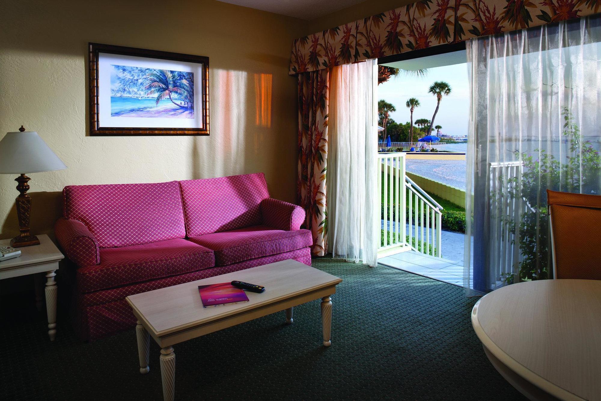 Alden Suites - A Beachfront Resort St. Pete Beach Exteriör bild