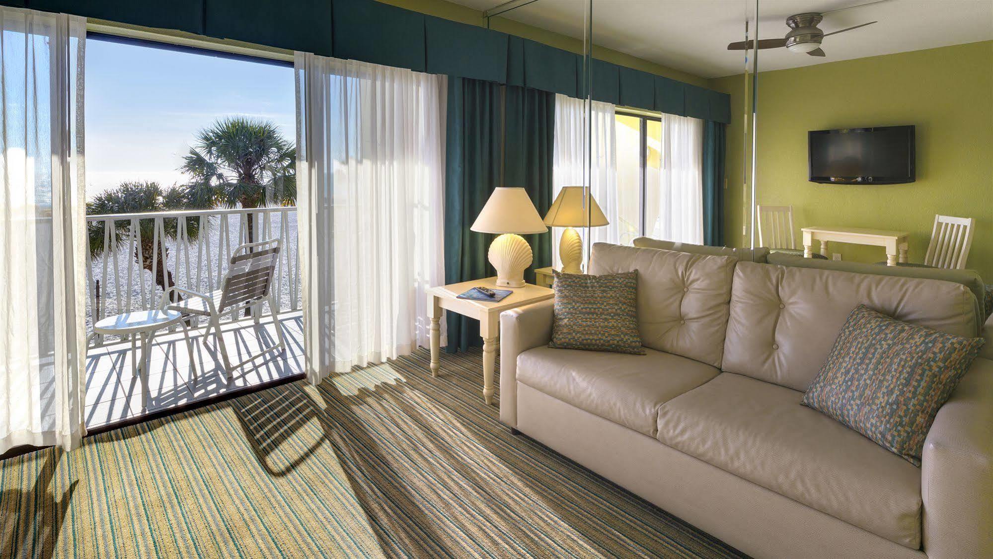 Alden Suites - A Beachfront Resort St. Pete Beach Exteriör bild