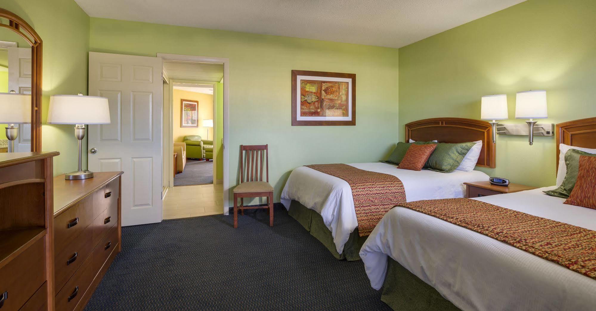 Alden Suites - A Beachfront Resort St. Pete Beach Exteriör bild