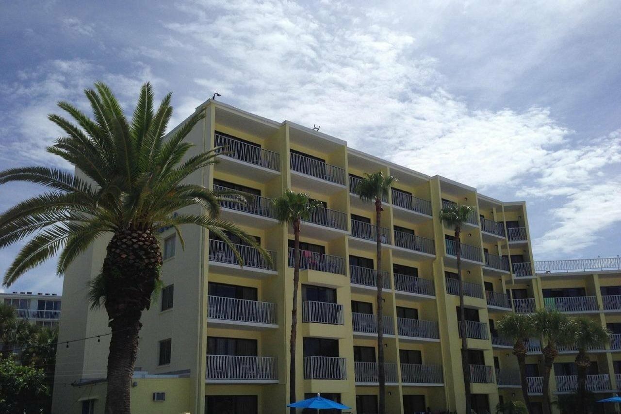 Alden Suites - A Beachfront Resort St. Pete Beach Exteriör bild